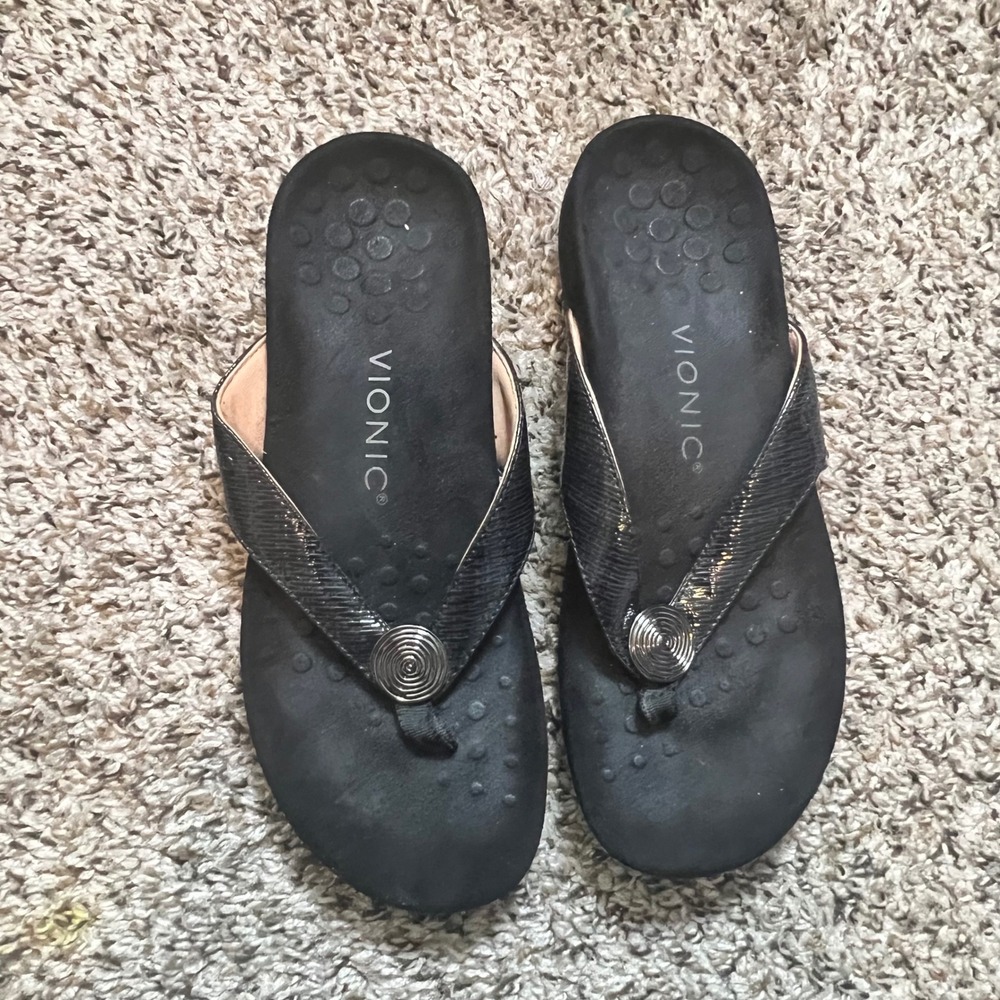 Vionic Nilda Wave Black Orthotic Thong Sandals Silver‎ Medallion Womens 7